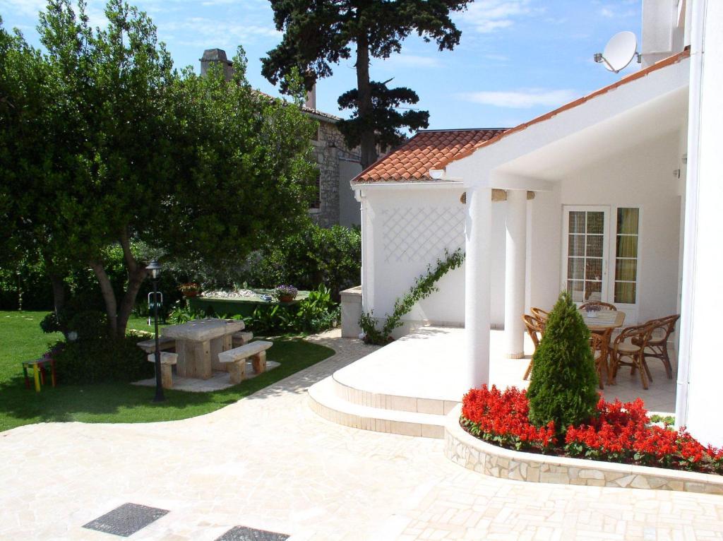 Apartments Paloma Blanca Medulin Bagian luar foto